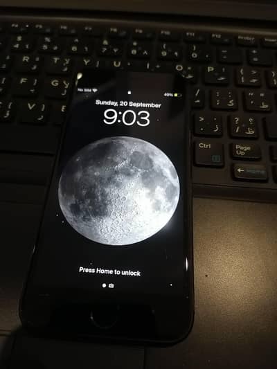 Apple iPhone SE