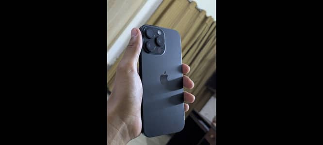 Apple iPhone 16 Pro Max