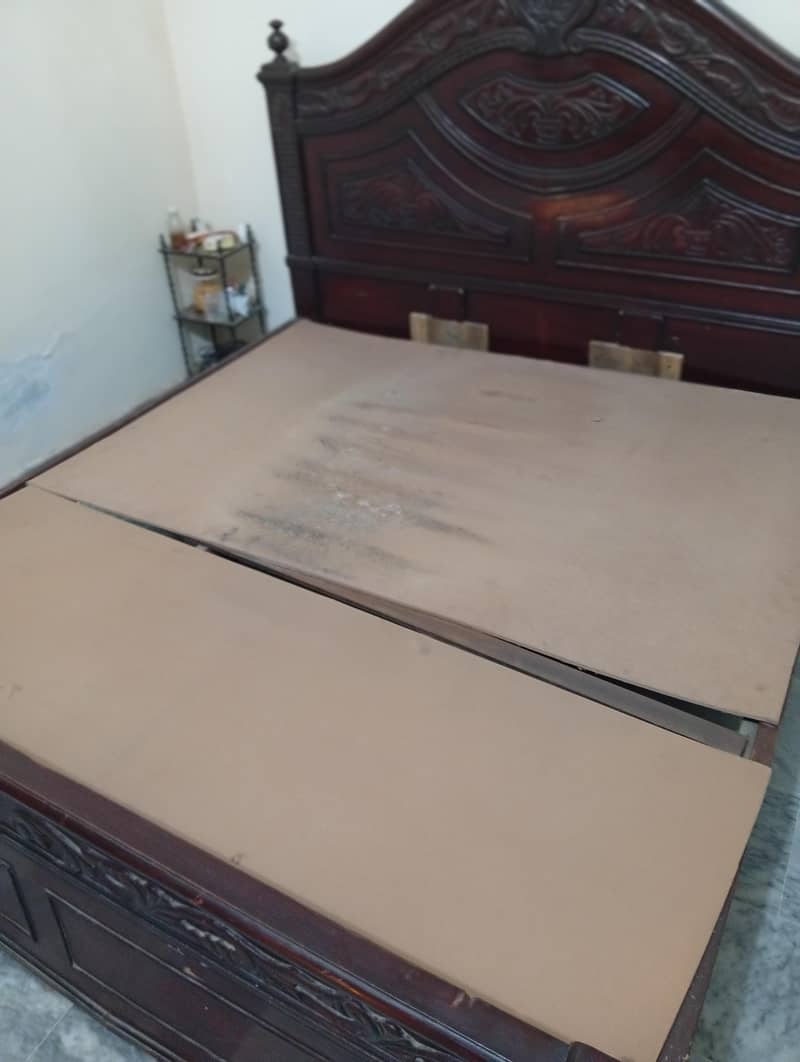 king-size bed 1