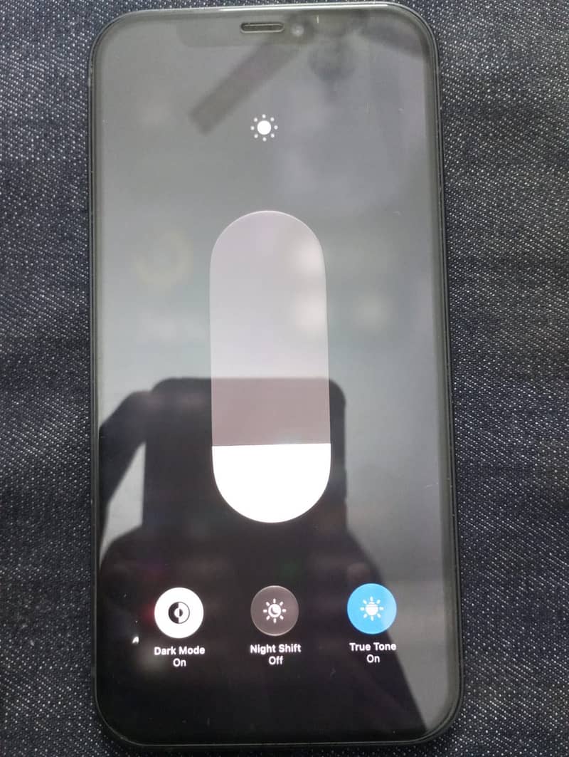 Apple iPhone 12 3