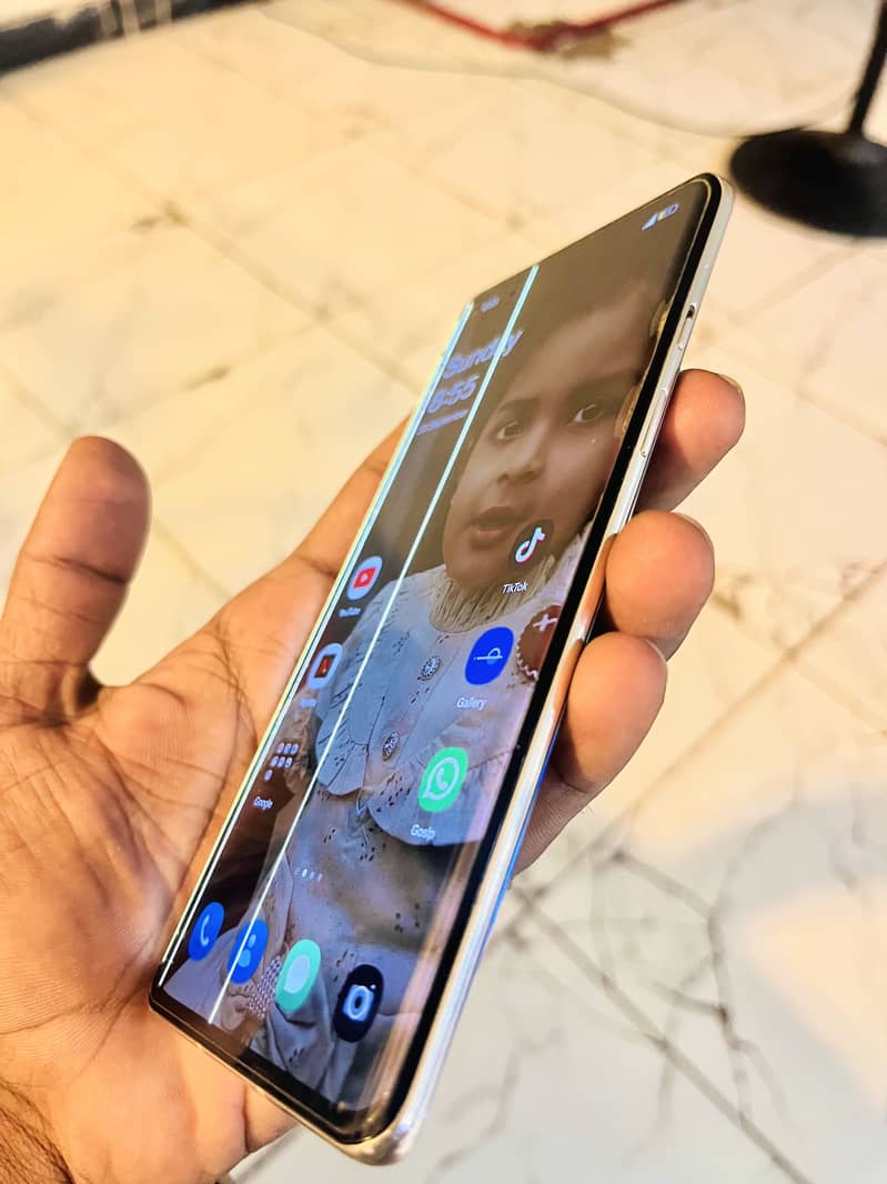 One Plus 8 5G 2