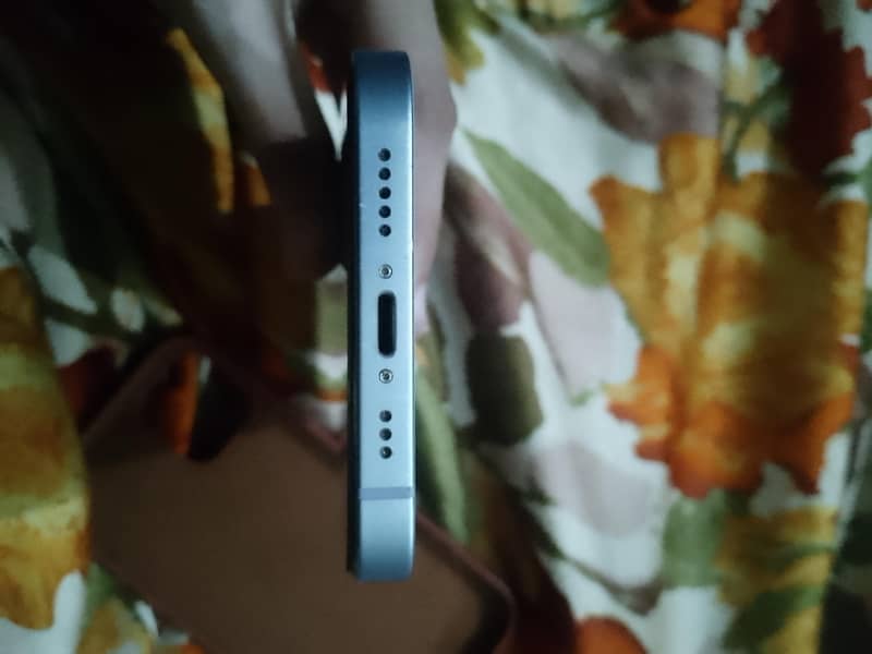 Apple iPhone 12 3