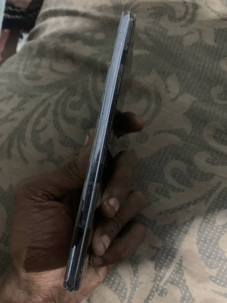 Vivo V21 1