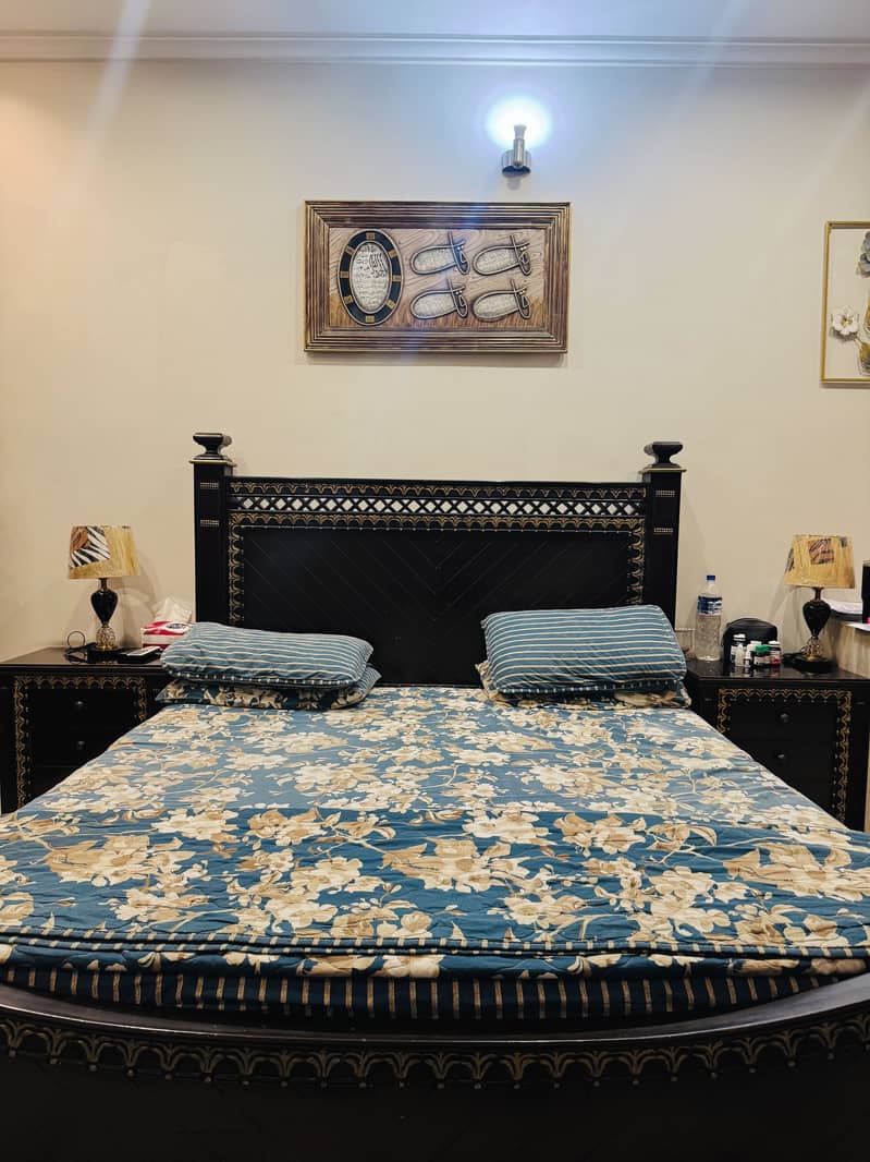 King Size Bed with Dressing Table 1