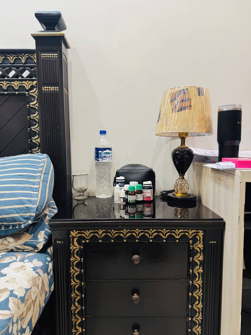 King Size Bed with Dressing Table 2