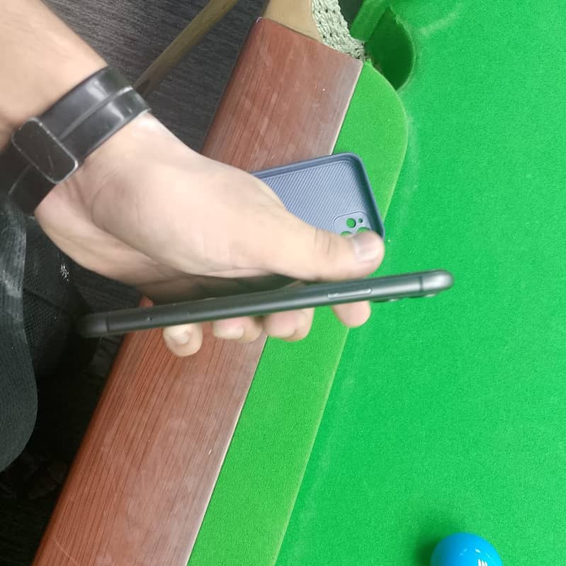 Apple iPhone 11 1