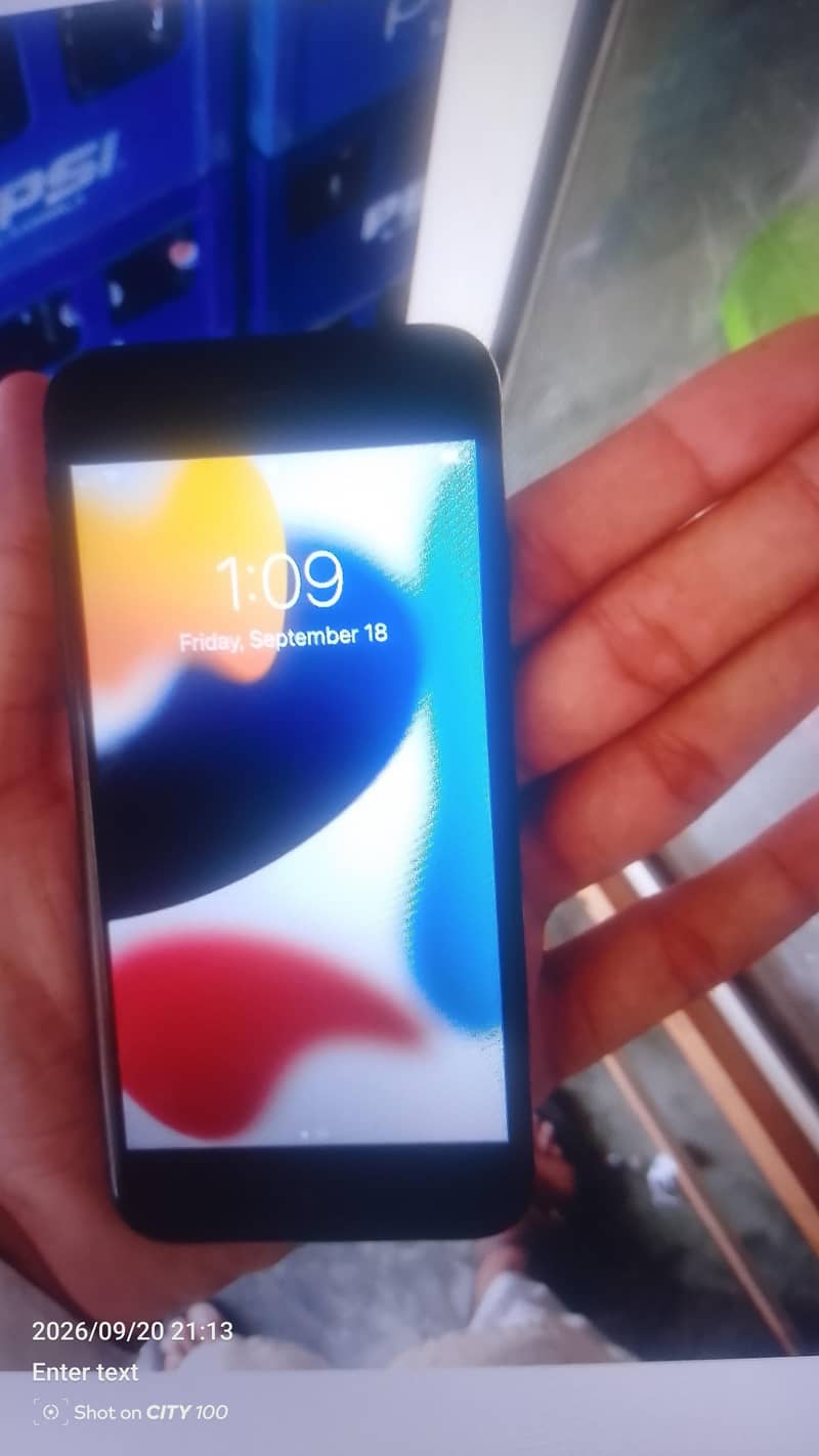 Apple iPhone 7 1