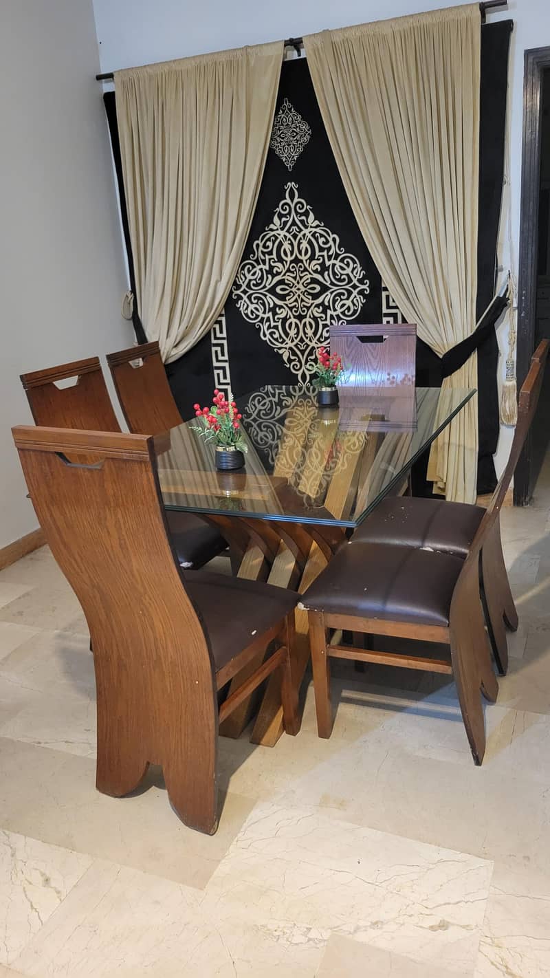 Dinning Table 0