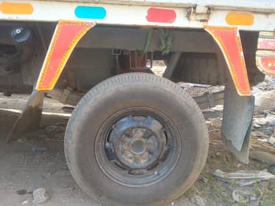 shahzor 5 model krachi number engine 100% ok shadara Lahore 25 lakh