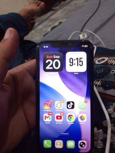 Apple iPhone 11