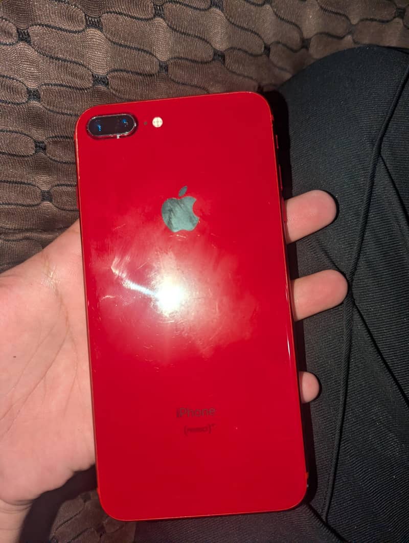 Apple iPhone 8 Plus 1
