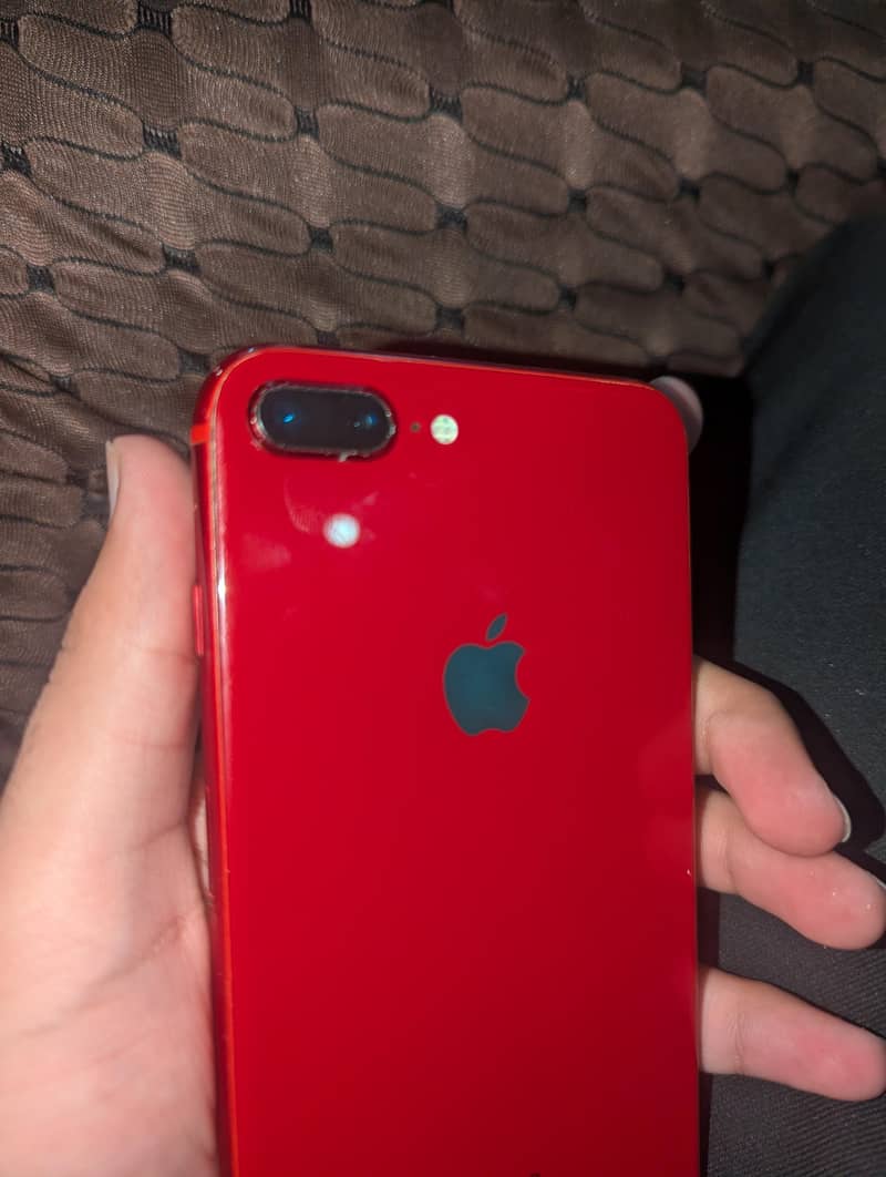Apple iPhone 8 Plus 2