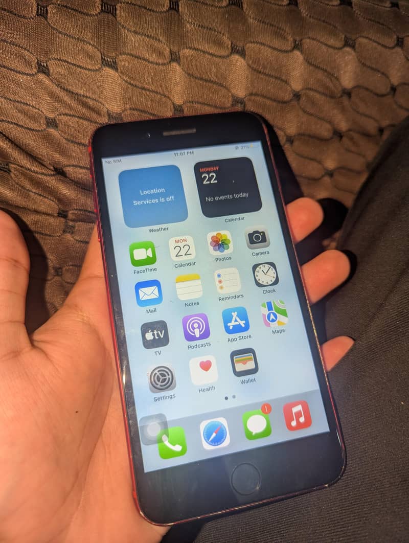 Apple iPhone 8 Plus 3