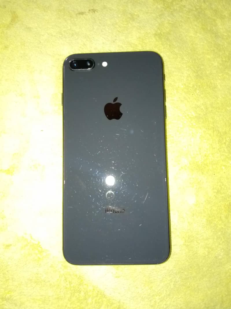 Apple iPhone 8 Plus 0