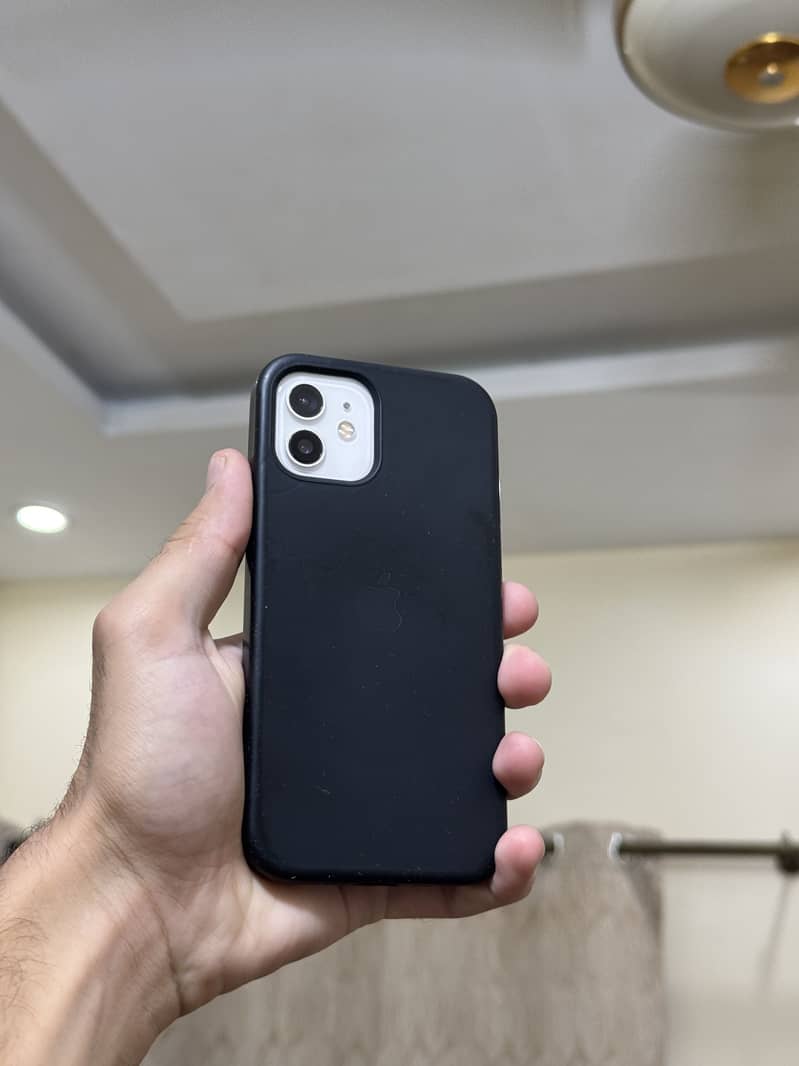 Apple iPhone 12 8