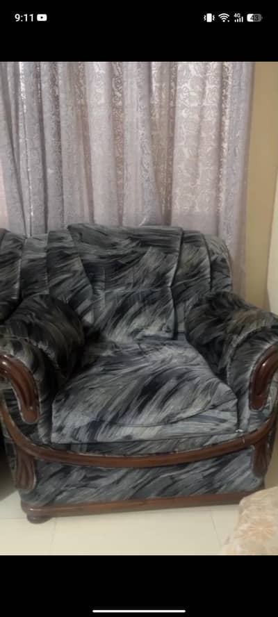 Neat & Clean Sofa Set