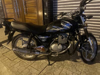 Suzuki || Gs 150Se || Special Edition || Model 2018