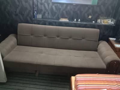 1 bad sofa 1 sofa 1 side table