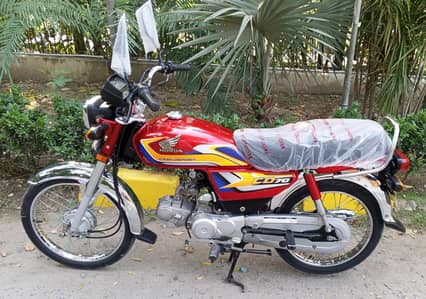 Honda CD 70 full brand new bike "red" for content 03261441955