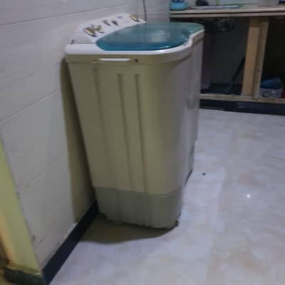 hiar washing mashen sell koi kam nhi hy