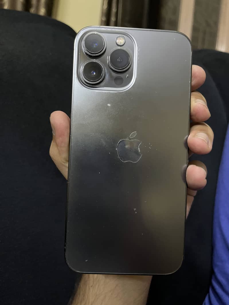 Apple iPhone 13 Pro Max 2