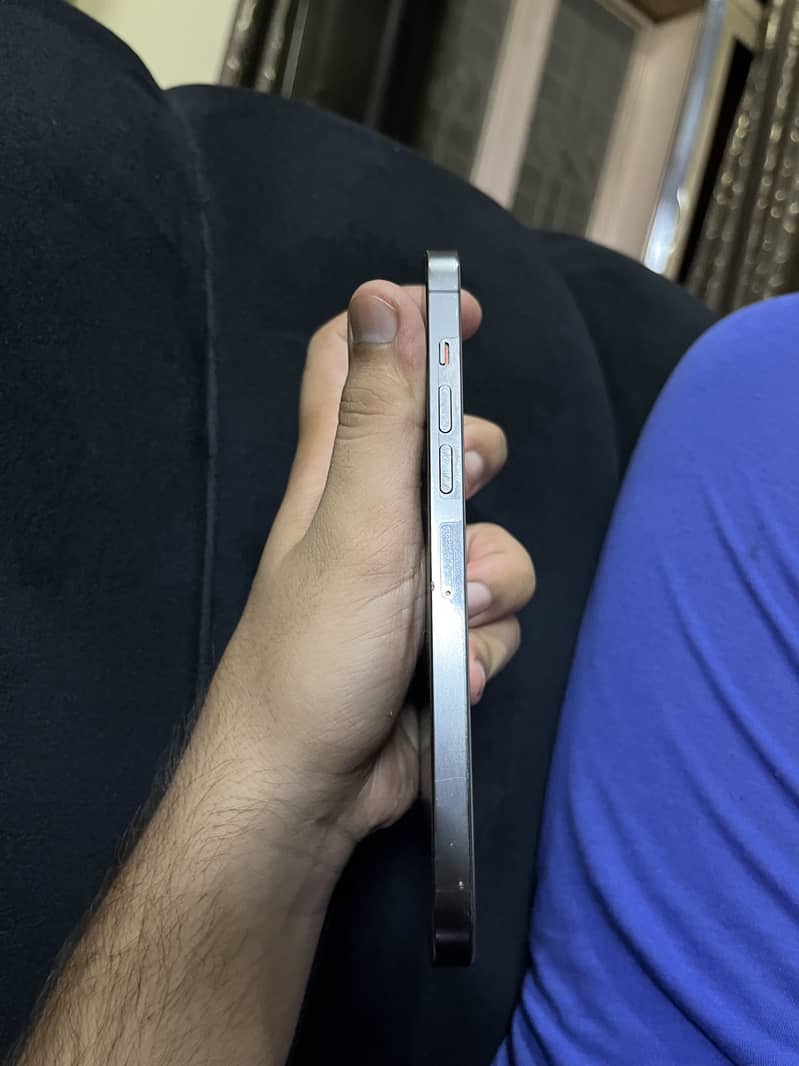 Apple iPhone 13 Pro Max 6