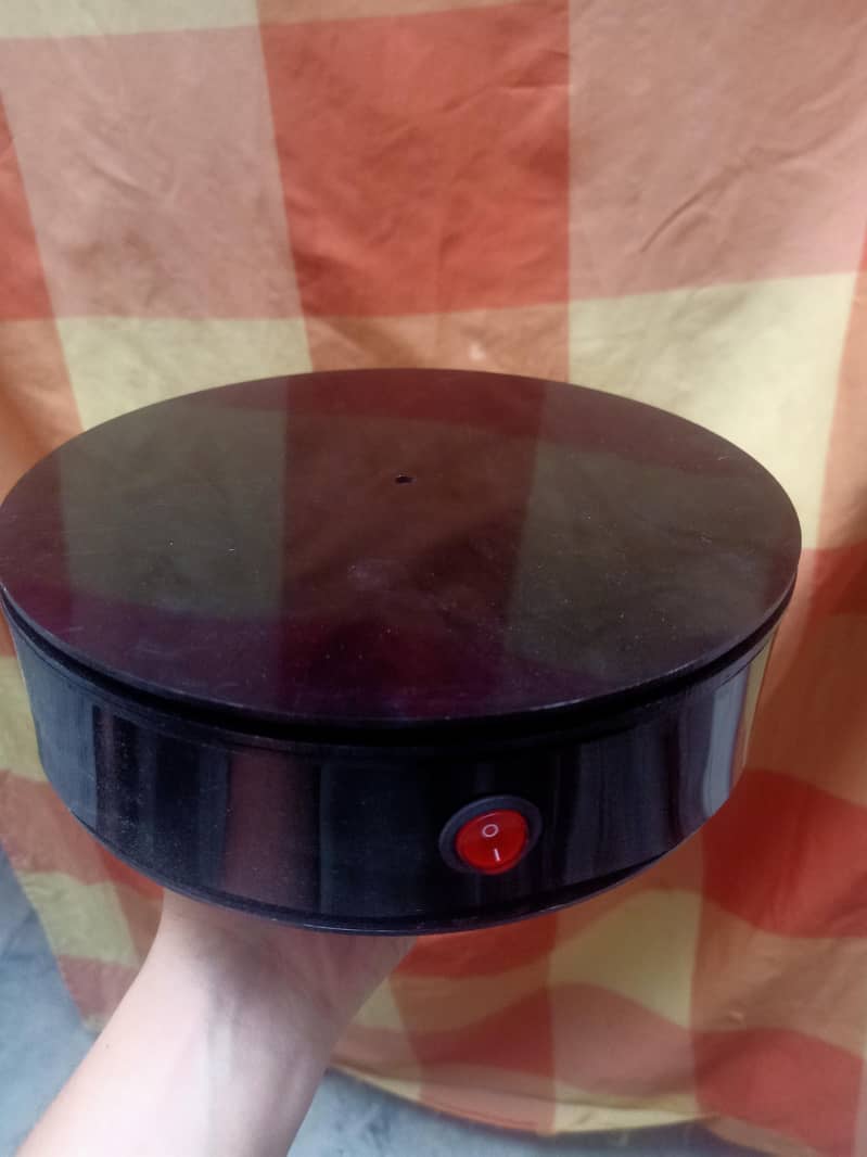 rotating display stand 2