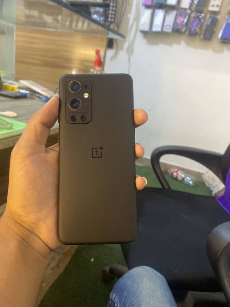 One Plus 9 Pro 6