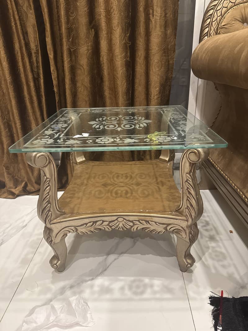 Sofa set with tables 3