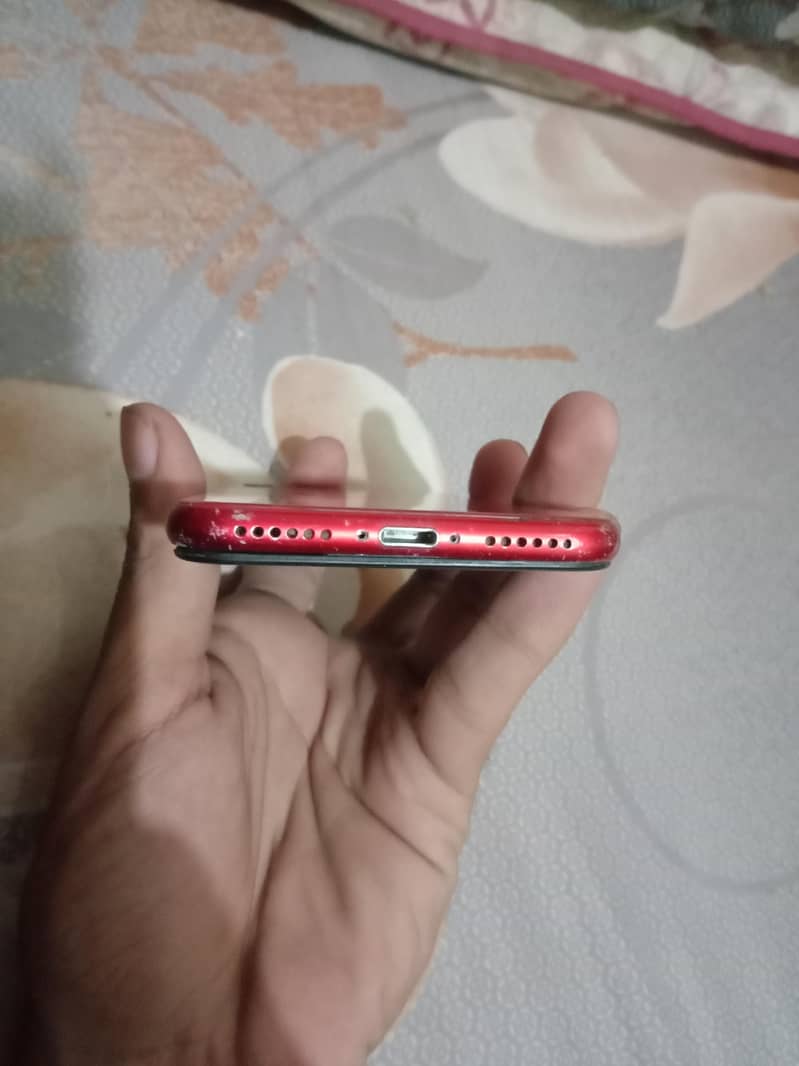 Apple iPhone 8 1