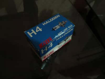 I want to sell two halogen H4 car bulbs