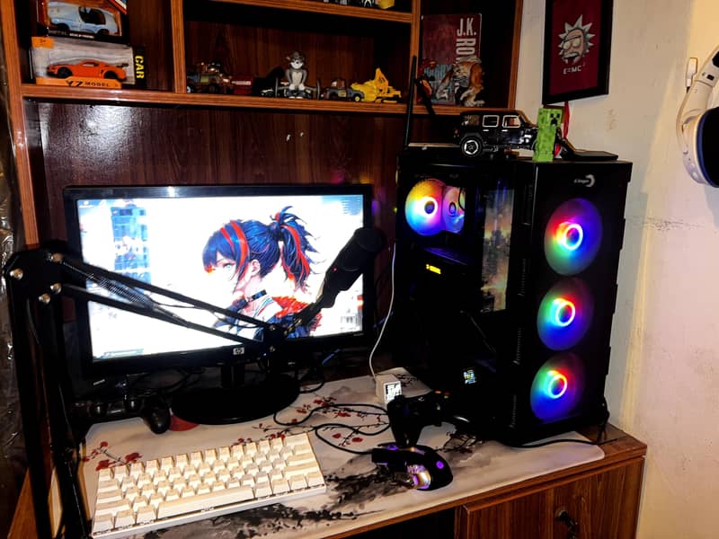 GAMING PC SETUP 8
