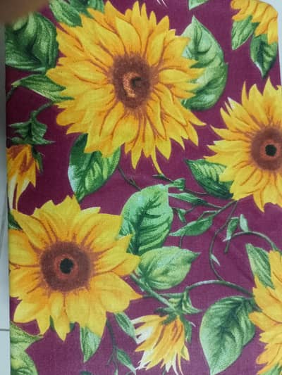 2 bedsheets available for sale king size 99 x99 inch and table cover