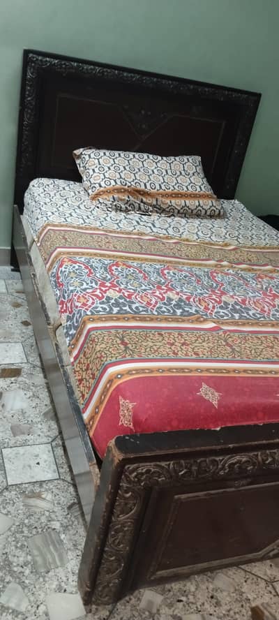 single Bed with or without mattress