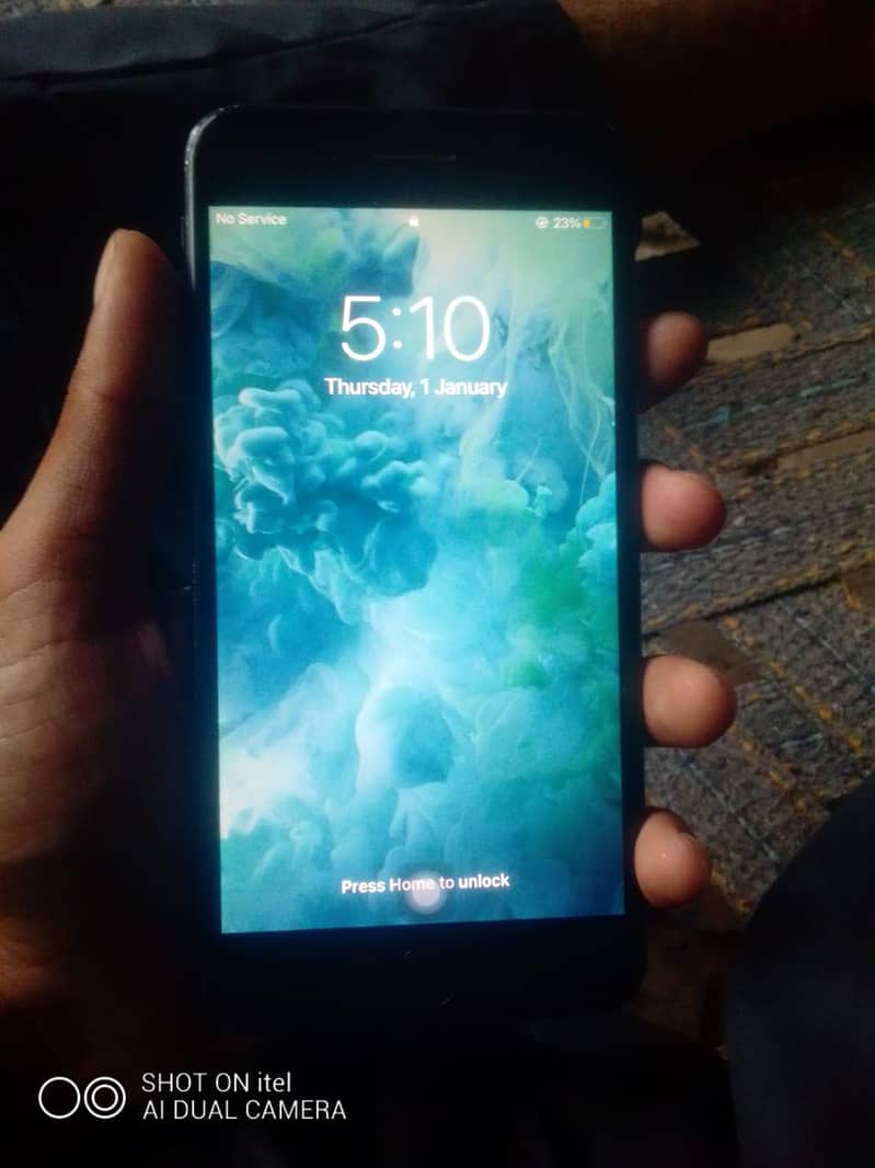 Apple iPhone 7 Plus 4