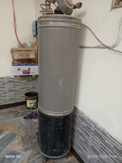 35 gallons gas geyser