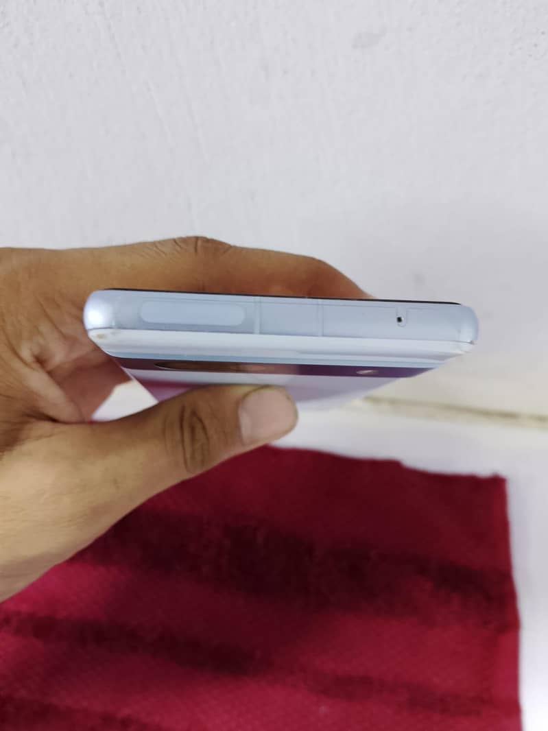 Google pixel 7a 5