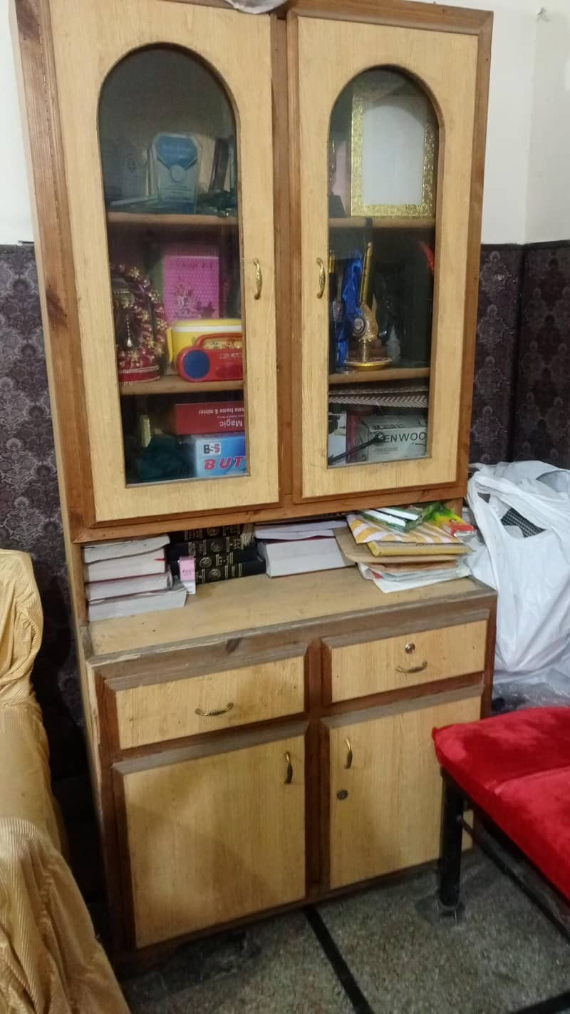 used showcase 3