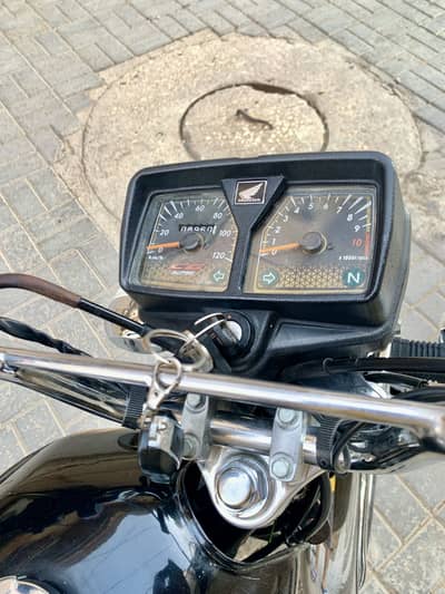 Honda 125 2025 model gold edition applied urgent sell