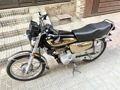 Honda 125 2025 model gold edition applied urgent sell