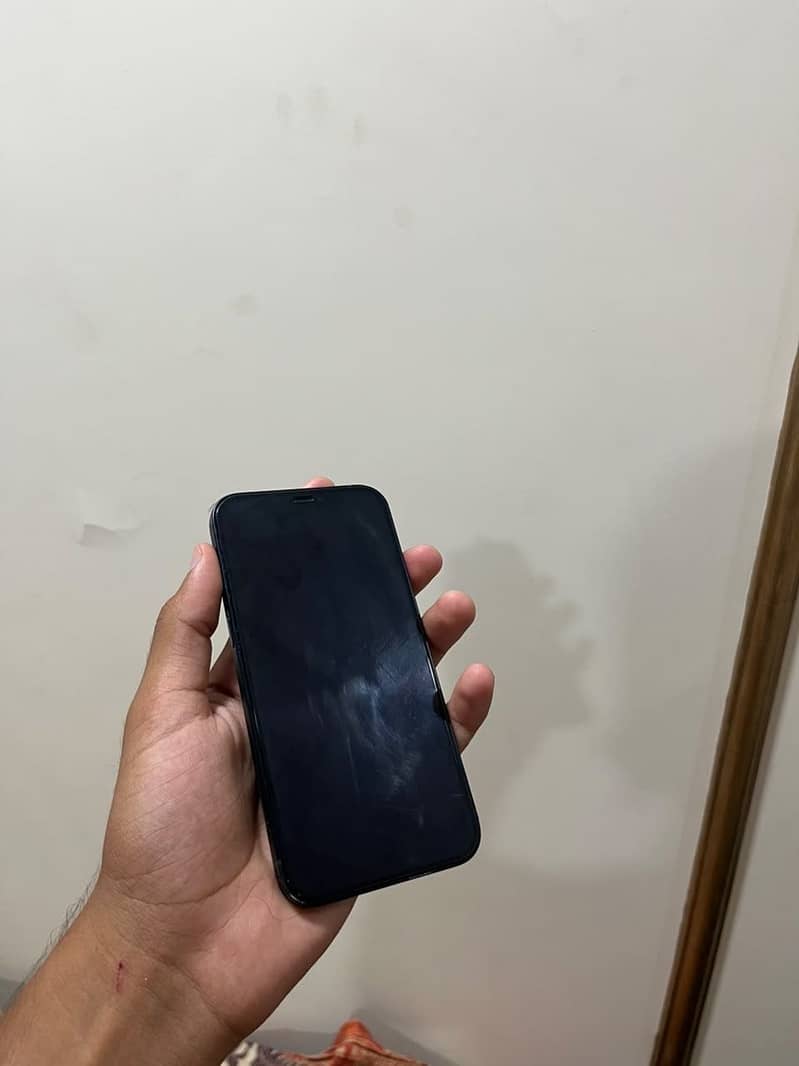 Apple iPhone 12 0