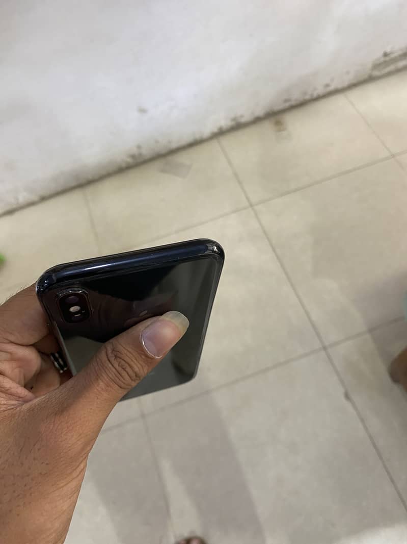 Apple iPhone X 6