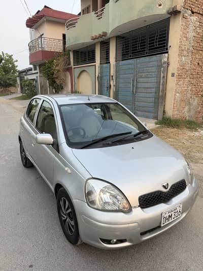 Toyota Vitz 2003
