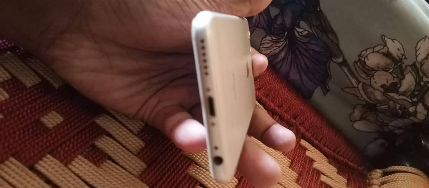 Apple iPhone 6S 2