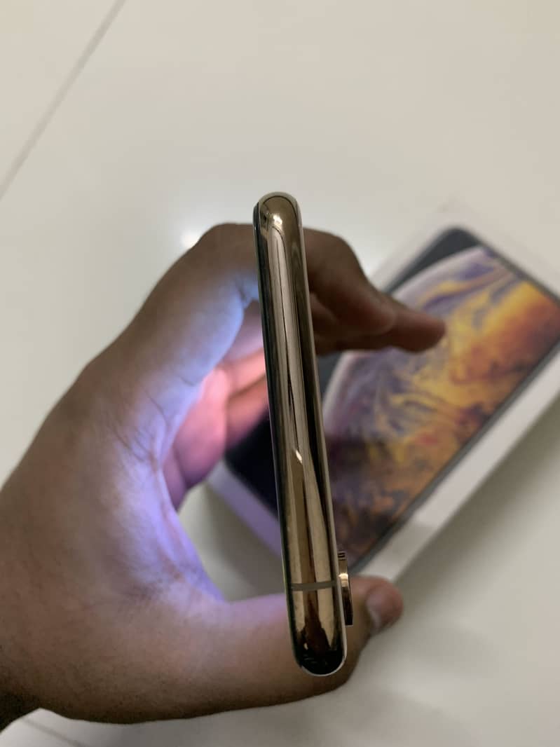 iPhone Xs max 1