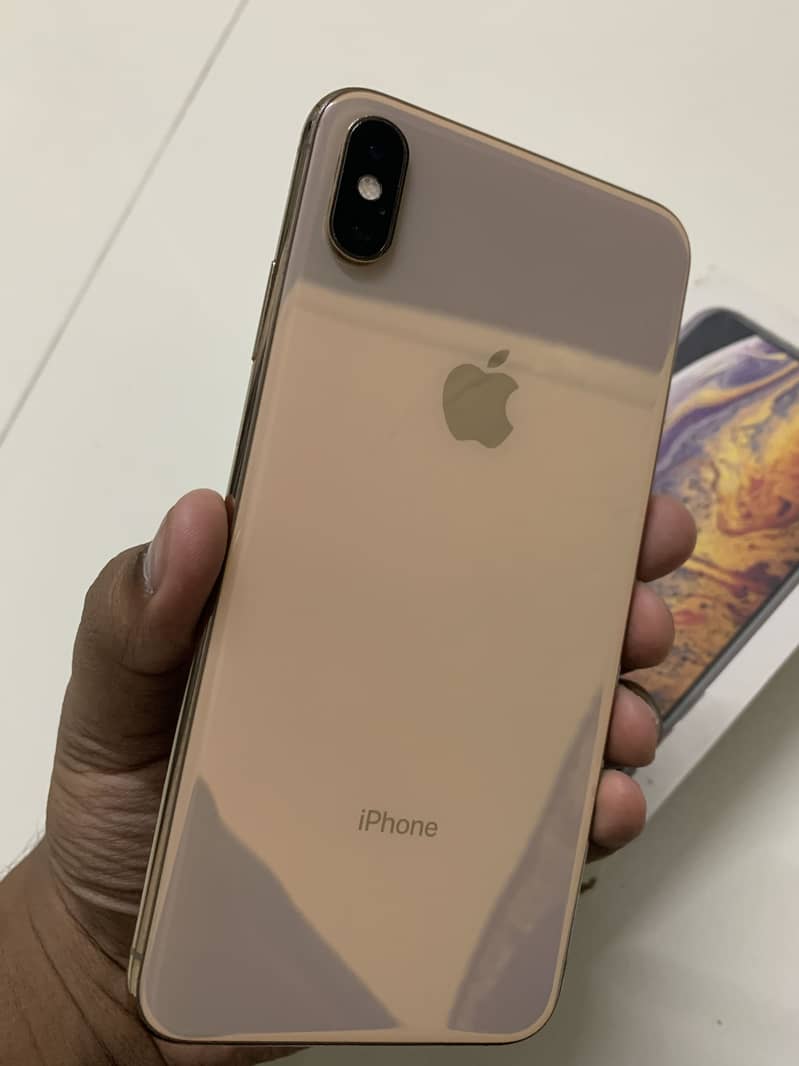 iPhone Xs max 8