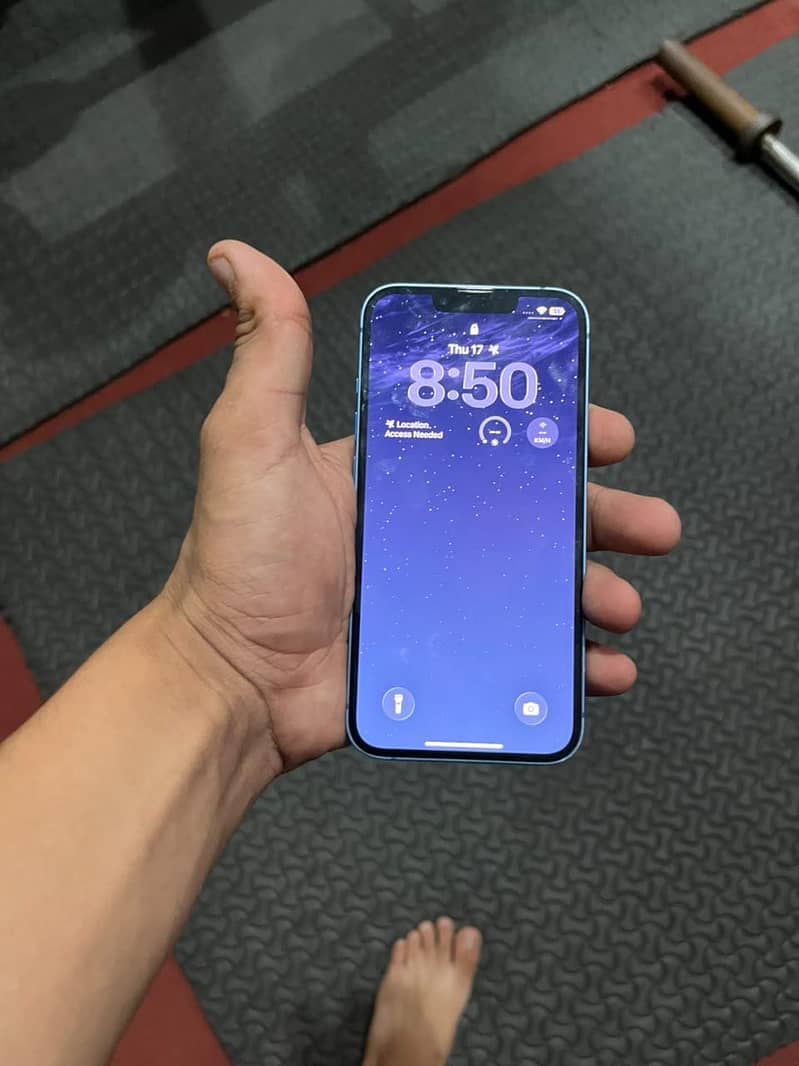 Apple iPhone 13 1