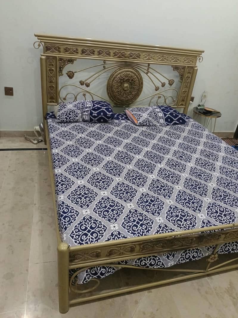 King Size Bed 1