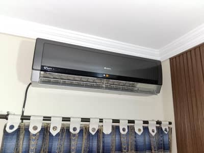 Gree 1.5 Ton Inverter G10 Model heat and cool