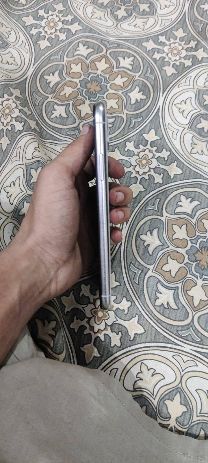 Apple iPhone X 3